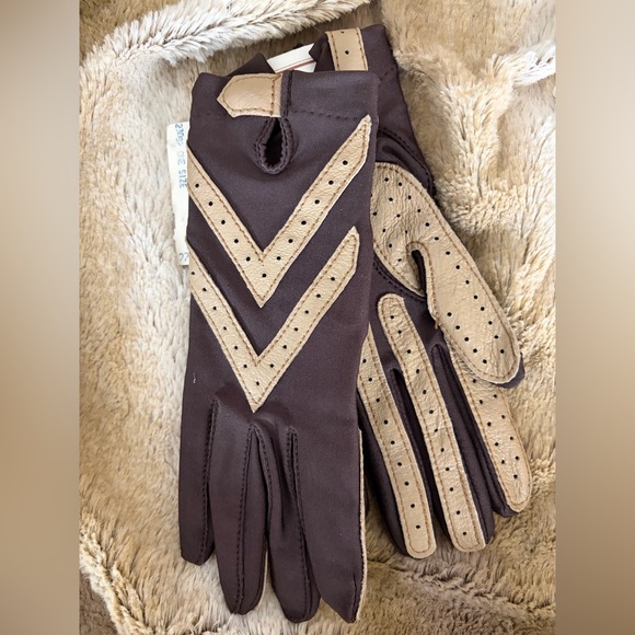 NWT  Vintage The Original Isotoner Women Brown Beige Original Packaging One Size - Picture 2 of 3